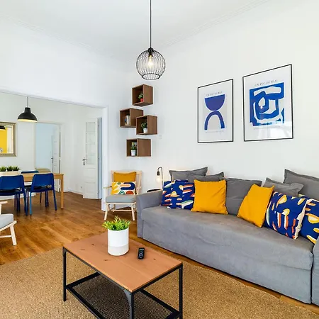 Chagas 17 By Central Hill Apartments
