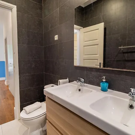 Chagas 17 By Central Hill Apartments *