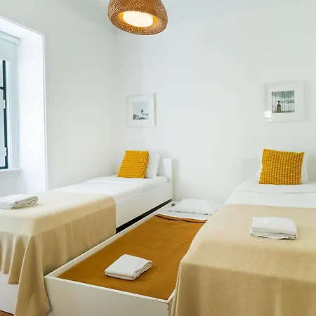 Chagas 17 By Central Hill Apartments *