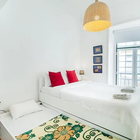 Chagas 17 By Central Hill Apartments * Lisbon