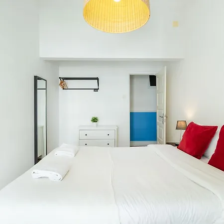 Chagas 17 By Central Hill Apartments