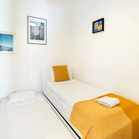 Apartment Chagas 17 By Central Hill Apartments Lisbon