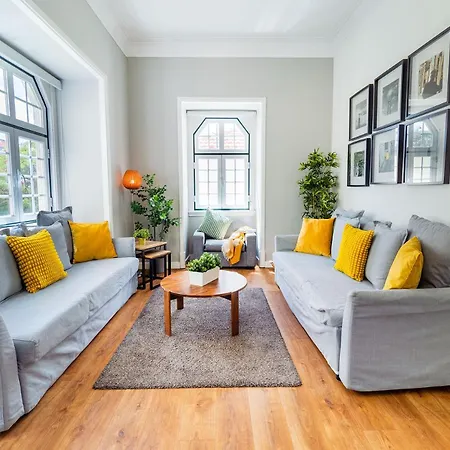 Chagas 17 By Central Hill Apartments *